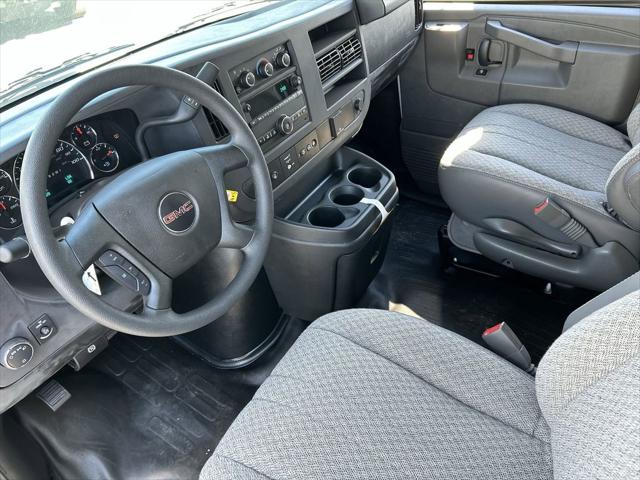 2025 GMC Savana Cutaway Work Van