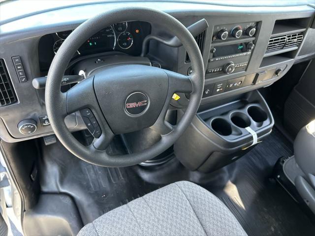 2025 GMC Savana Cutaway Work Van