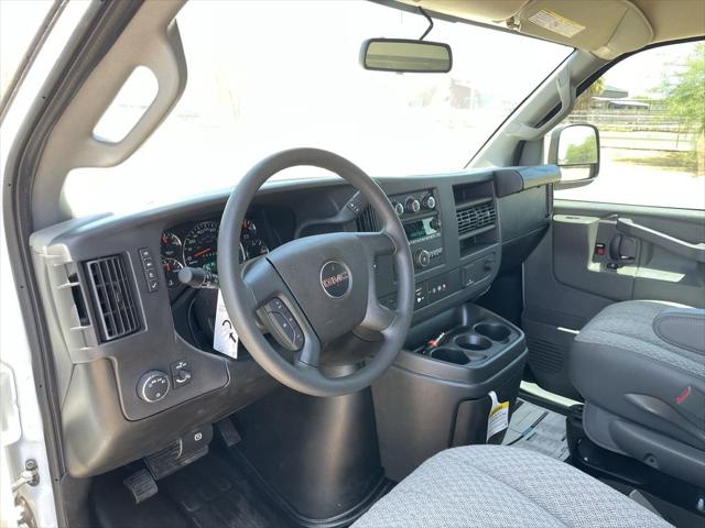 2025 GMC Savana Cutaway Work Van