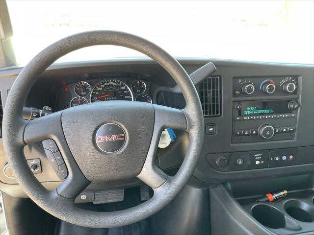 2025 GMC Savana Cutaway Work Van