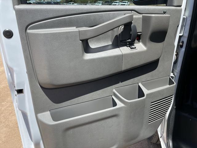 2025 GMC Savana Cutaway Work Van