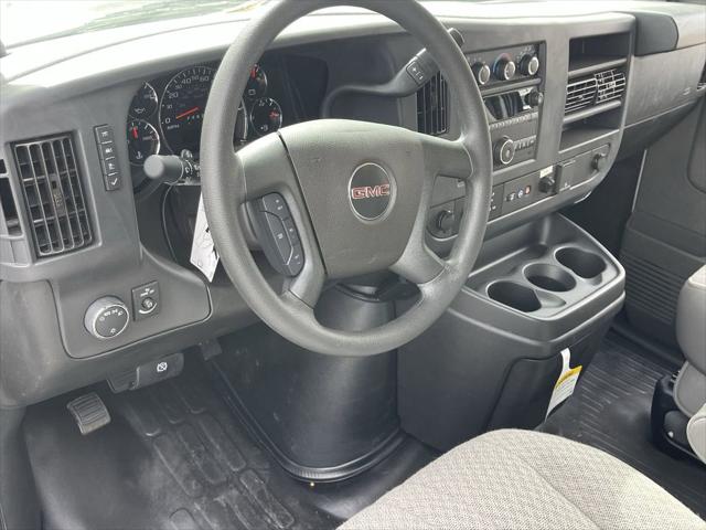 2025 GMC Savana Cutaway Work Van