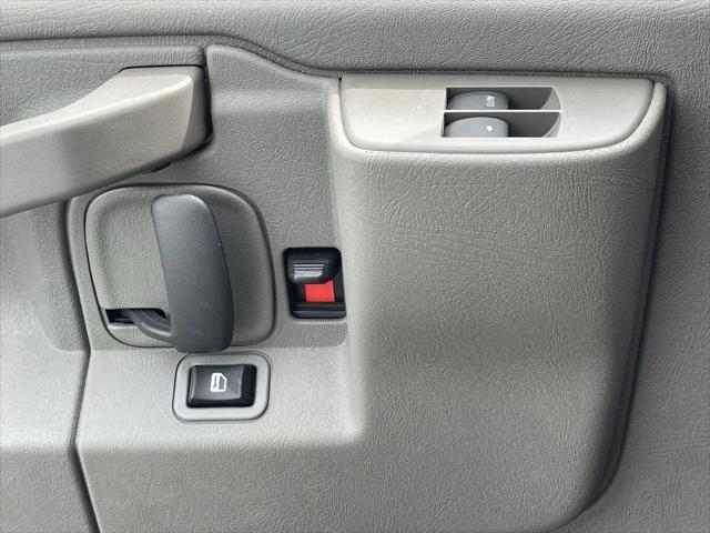 2025 GMC Savana Cutaway Work Van