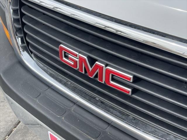 2025 GMC Savana Cutaway Work Van