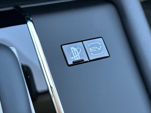 2025 Mitsubishi Outlander PHEV SE S-AWC