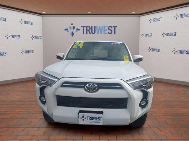 2024 Toyota 4Runner SR5 Premium 2024 Toyota 4Runner SR5 Premium