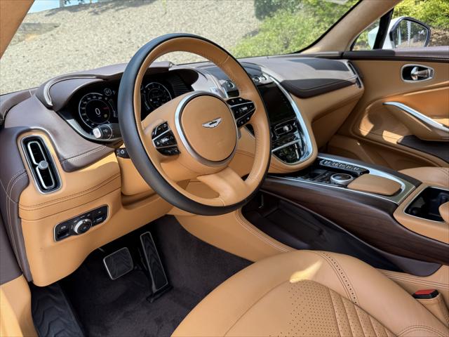 2021 Aston Martin DBX 4DR AWD