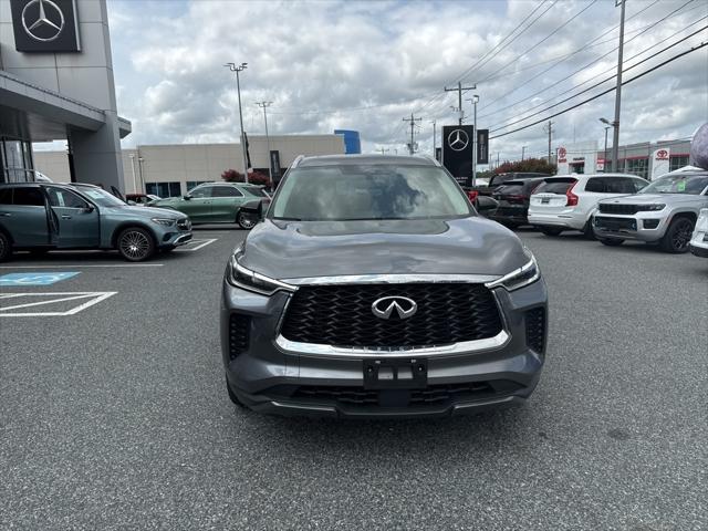 2022 INFINITI QX60 LUXE AWD