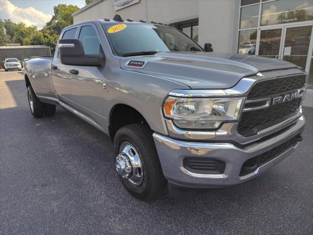 2023 RAM 3500 Tradesman Crew Cab 4x4 8 Box 2023 RAM 3500 Tradesman Crew Cab 4x4 8 Box