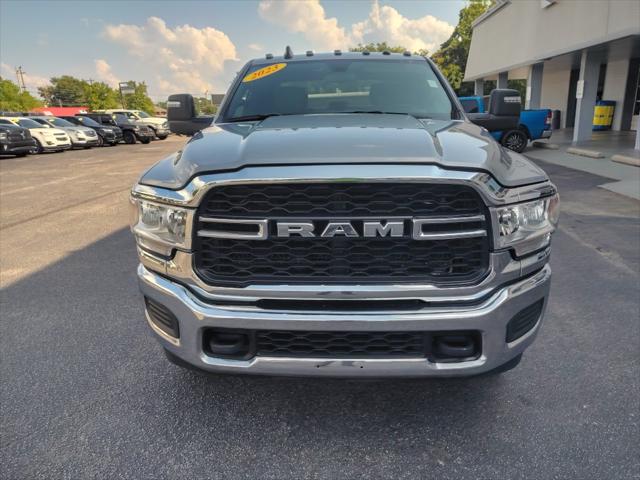 2023 RAM 3500 Tradesman Crew Cab 4x4 8 Box 2023 RAM 3500 Tradesman Crew Cab 4x4 8 Box