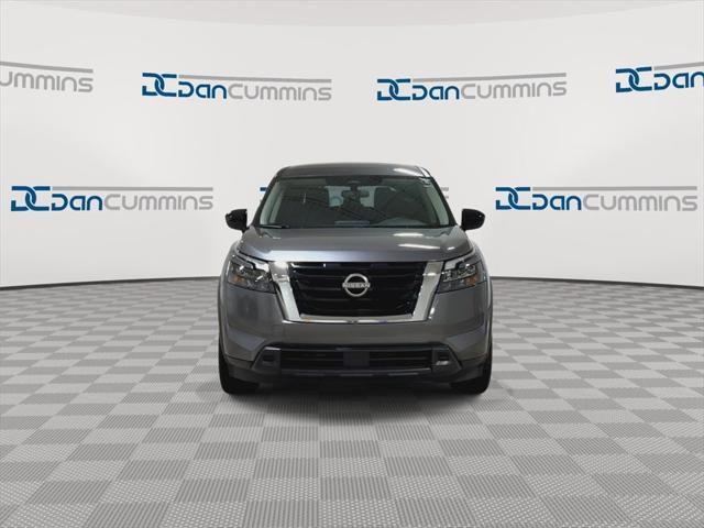 2023 Nissan Pathfinder S 4WD 2023 Nissan Pathfinder S 4WD