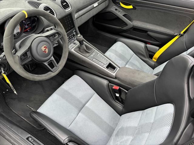 2025 Porsche 718 Spyder RS