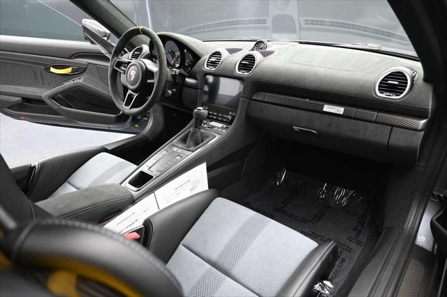2025 Porsche 718 Spyder RS