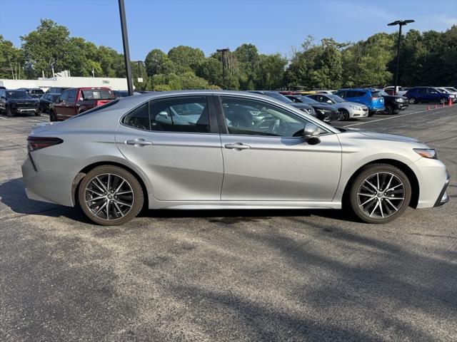 2023 Toyota Camry SE AWD