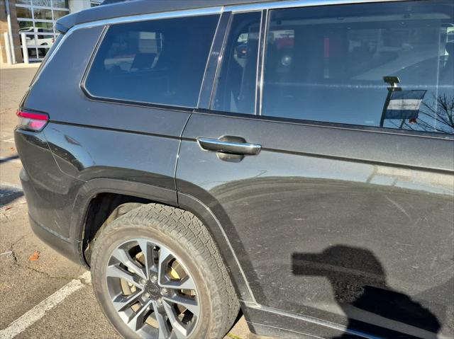 2022 Jeep Grand Cherokee L Overland 4x4 2022 Jeep Grand Cherokee L Overland 4x4