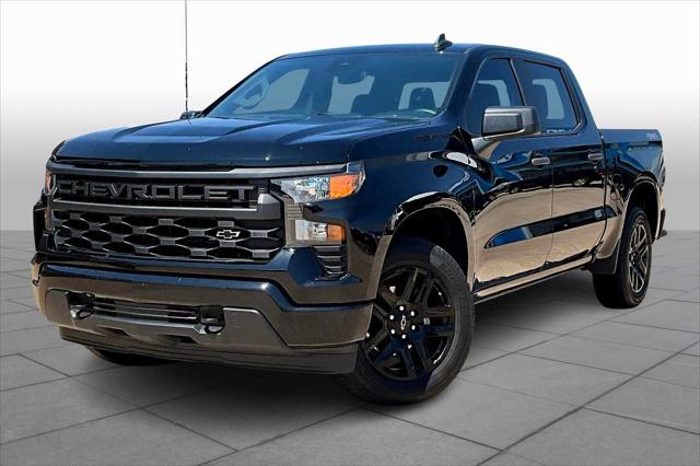 2023 Chevrolet Silverado 1500 4WD Crew Cab Short Bed Custom