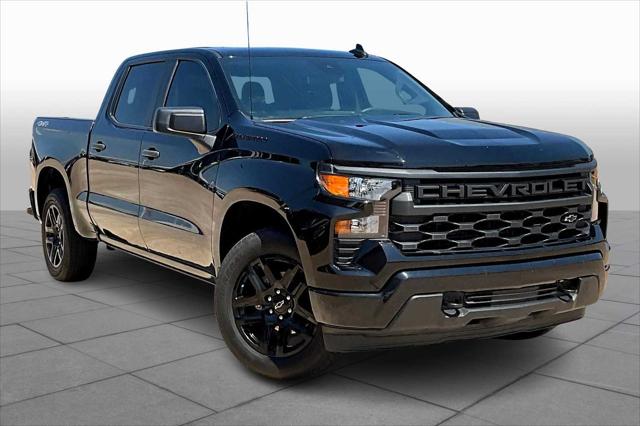 2023 Chevrolet Silverado 1500 4WD Crew Cab Short Bed Custom