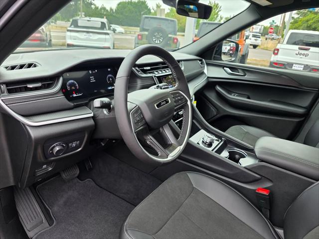2025 Jeep Grand Cherokee Altitude X 4x4