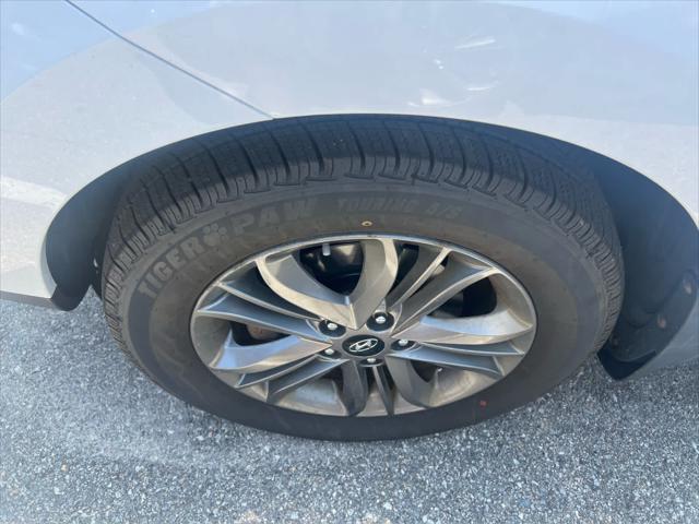2015 Hyundai Tucson SE