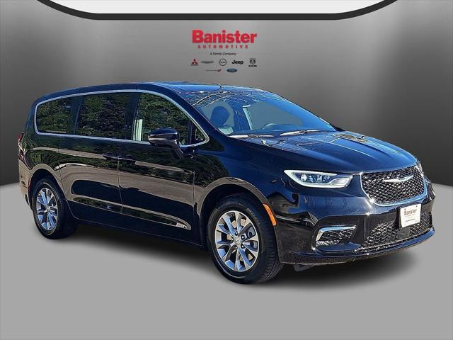 2026 Chrysler Pacifica PACIFICA SELECT AWD