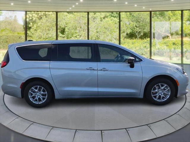 2026 Chrysler Voyager VOYAGER LX