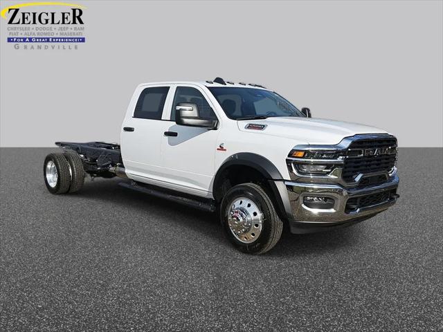 2026 RAM Ram 5500 Chassis Cab RAM 5500 TRADESMAN CHASSIS CREW CAB 4X4 84 CA