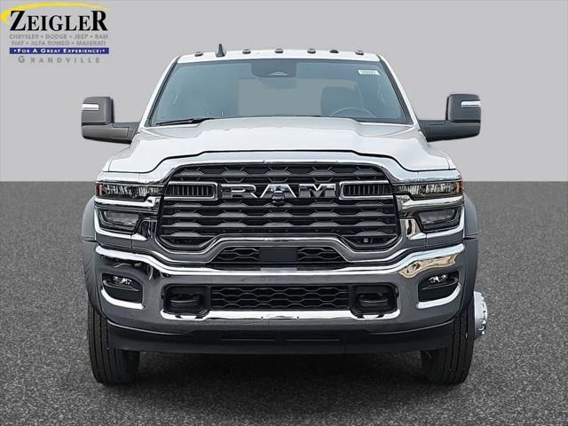 2026 RAM Ram 5500 Chassis Cab RAM 5500 TRADESMAN CHASSIS CREW CAB 4X4 84 CA