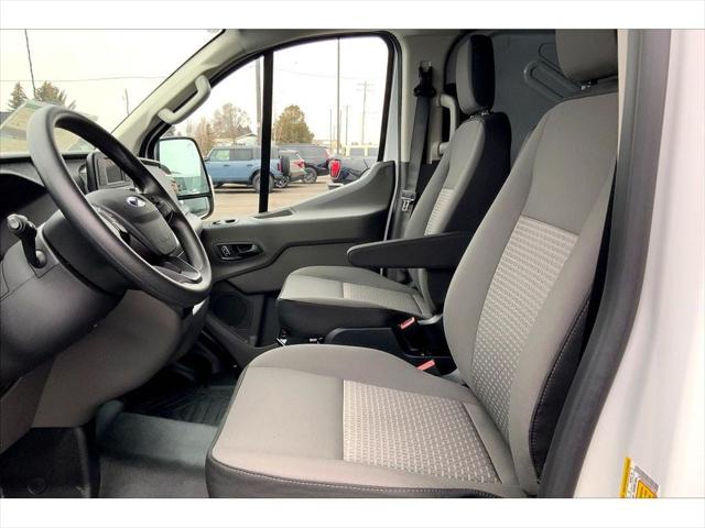 2025 Ford Transit Cargo Van Base
