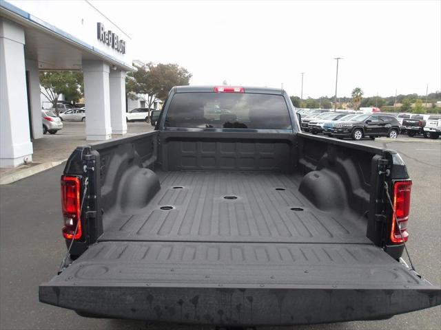 2026 Ram 2500 Big Horn Crew Cab 4x4 8' Box