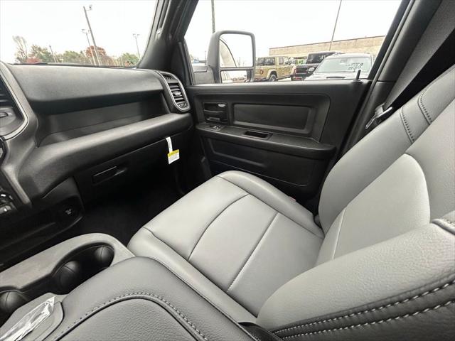 2026 RAM Ram 2500 RAM 2500 TRADESMAN CREW CAB 4X4 64 BOX 2026 RAM Ram 2500 RAM 2500 TRADESMAN CREW CAB 4X4 64 BOX