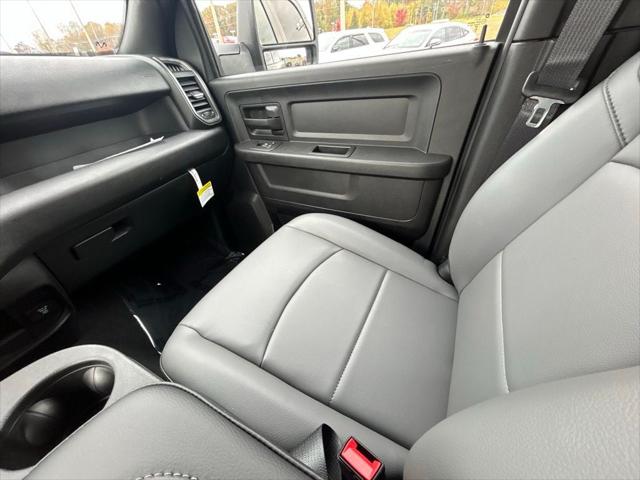 2026 RAM Ram 2500 RAM 2500 TRADESMAN CREW CAB 4X4 64 BOX 2026 RAM Ram 2500 RAM 2500 TRADESMAN CREW CAB 4X4 64 BOX