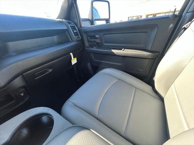 2026 RAM Ram 2500 RAM 2500 TRADESMAN CREW CAB 4X4 64 BOX