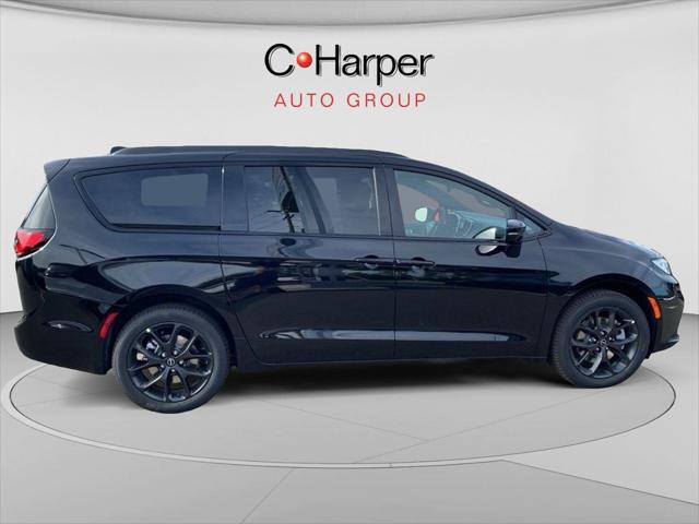 2026 Chrysler Pacifica PACIFICA LIMITED AWD