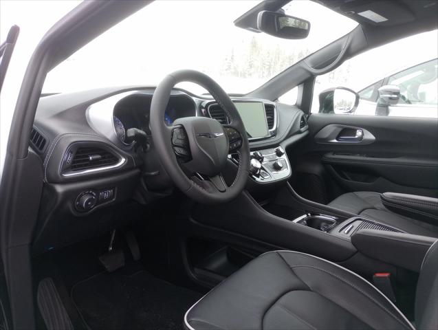 2026 Chrysler Pacifica PACIFICA LIMITED AWD