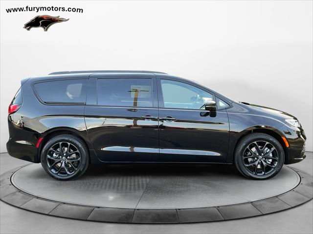 2026 Chrysler Pacifica PACIFICA SELECT AWD 2026 Chrysler Pacifica PACIFICA SELECT AWD