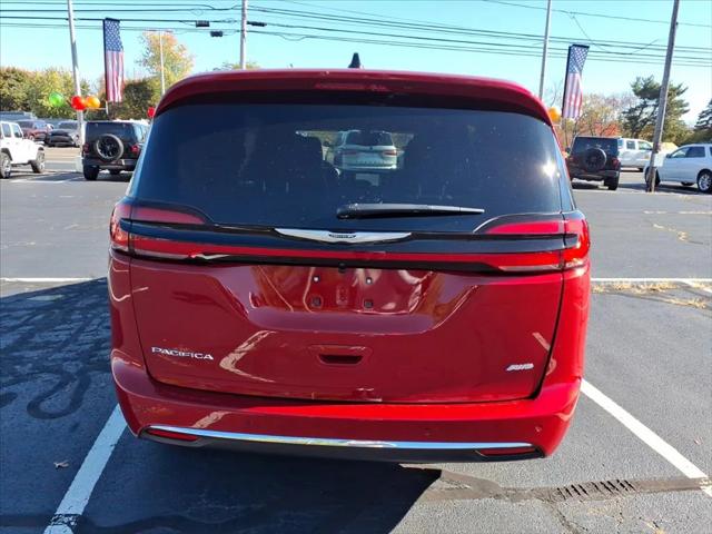 2026 Chrysler Pacifica Select AWD