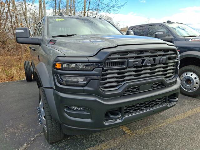 2026 RAM Ram 5500 Chassis Cab RAM 5500 TRADESMAN CHASSIS CREW CAB 4X4 60 CA 2026 RAM Ram 5500 Chassis Cab RAM 5500 TRADESMAN CHASSIS CREW CAB 4X4 60 CA