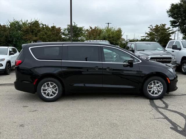 2026 Chrysler Voyager VOYAGER LX