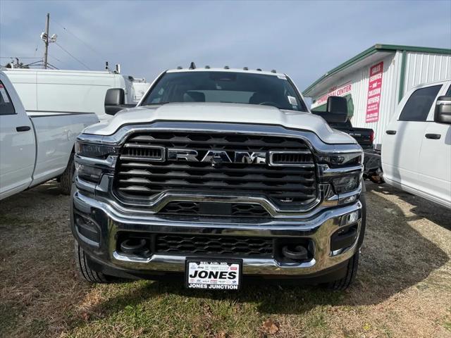 2026 RAM Ram 4500 Chassis Cab RAM 4500 TRADESMAN CHASSIS CREW CAB 4X4 84 CA