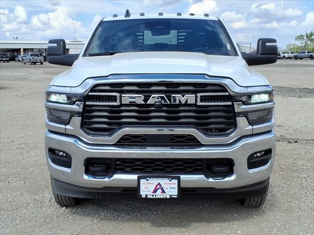 2026 RAM Ram 3500 Chassis Cab RAM 3500 TRADESMAN CREW CAB CHASSIS 4X4 60 CA