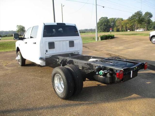 2026 RAM Ram 3500 Chassis Cab RAM 3500 TRADESMAN CREW CAB CHASSIS 4X4 60 CA
