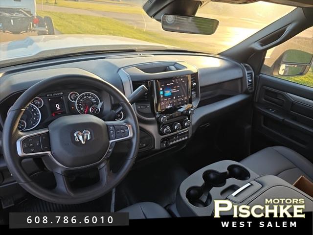 2026 RAM Ram 3500 Chassis Cab RAM 3500 TRADESMAN CHASSIS REGULAR CAB 4X4 84 CA 2026 RAM Ram 3500 Chassis Cab RAM 3500 TRADESMAN CHASSIS REGULAR CAB 4X4 84 CA