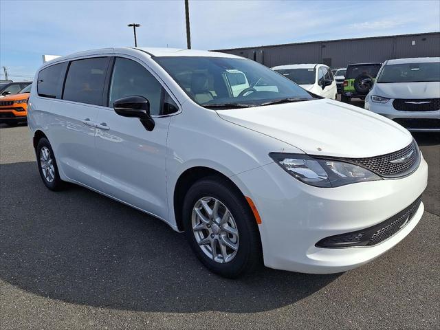 2026 Chrysler Voyager VOYAGER LX