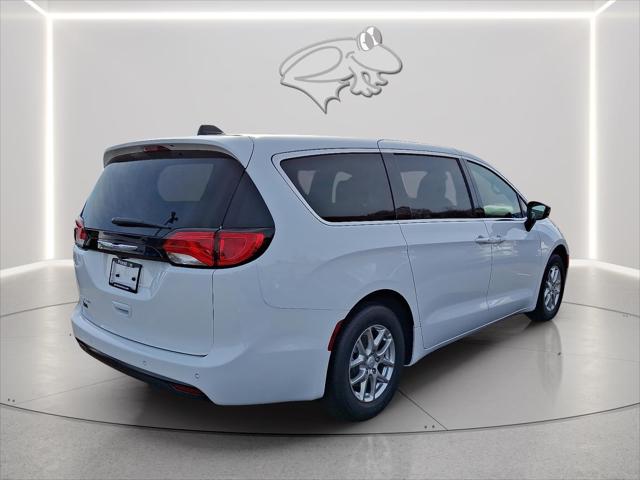 2026 Chrysler Voyager VOYAGER LX