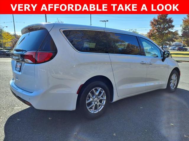 2026 Chrysler Voyager VOYAGER LX