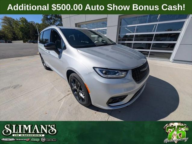 2026 Chrysler Pacifica PACIFICA SELECT AWD