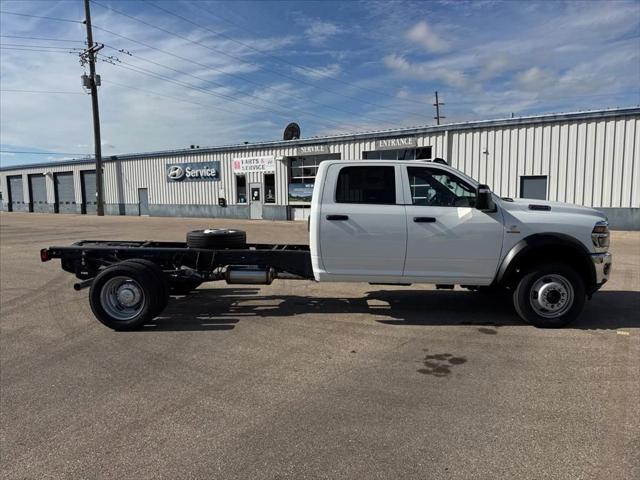 2026 RAM Ram 5500 Chassis Cab RAM 5500 TRADESMAN CHASSIS CREW CAB 4X4 84 CA