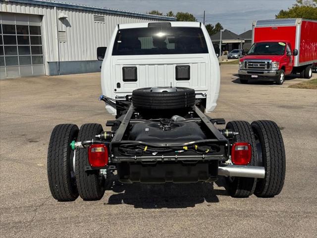 2026 RAM Ram 5500 Chassis Cab RAM 5500 TRADESMAN CHASSIS CREW CAB 4X4 84 CA