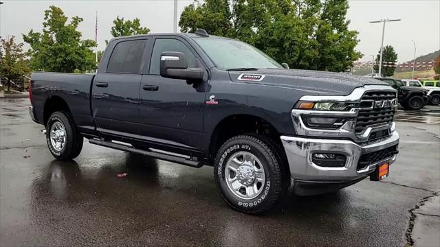 2026 RAM Ram 3500 RAM 3500 TRADESMAN CREW CAB 4X4 64 BOX