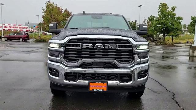 2026 RAM Ram 3500 RAM 3500 TRADESMAN CREW CAB 4X4 64 BOX
